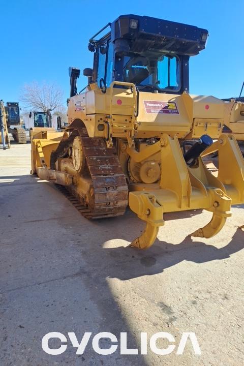 Bulldozers and crawler tractors  D6T SA901007 - 2