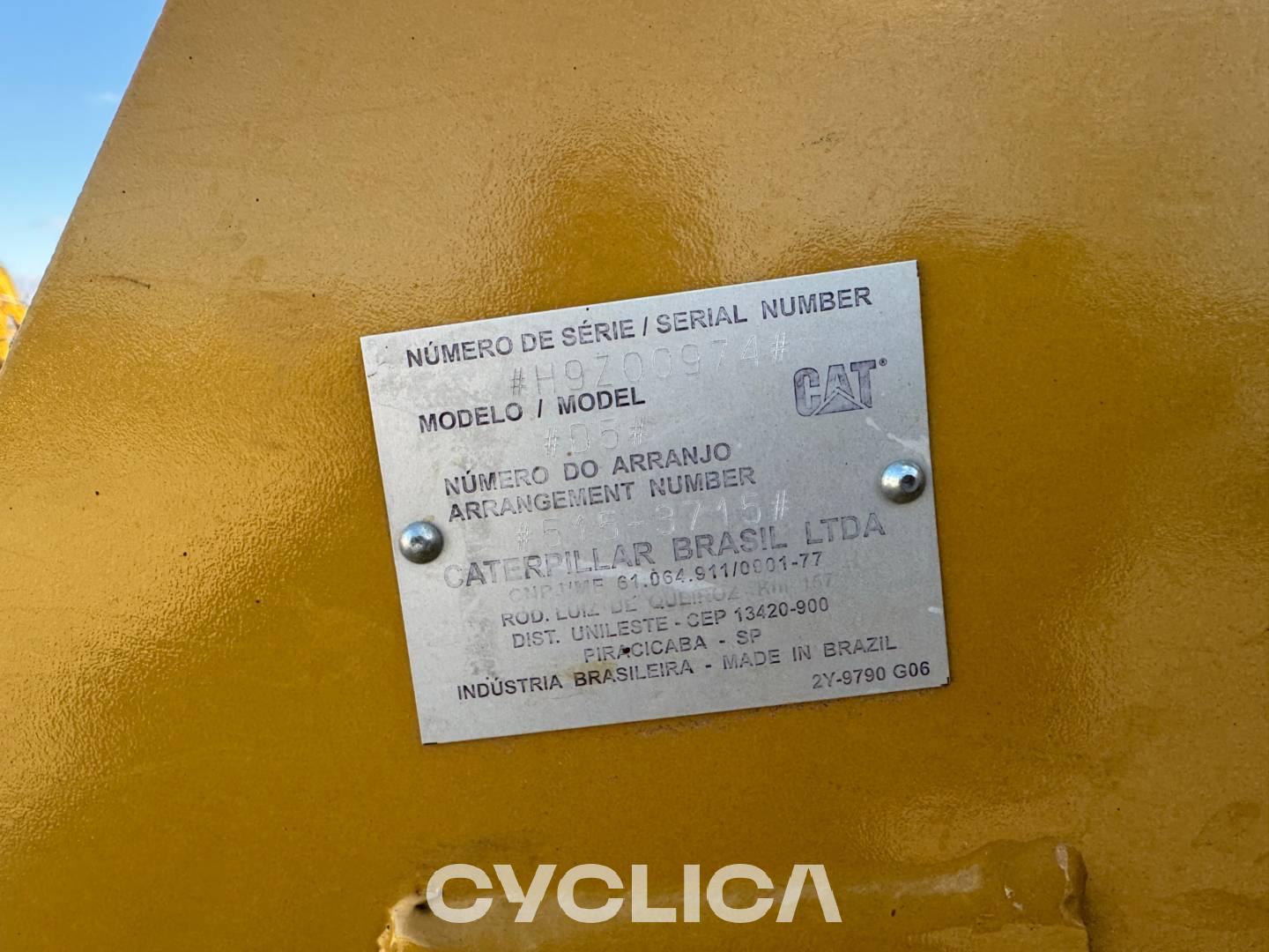 Bulldozers e tratores de rastos  D517VP Z6A02049 - 21