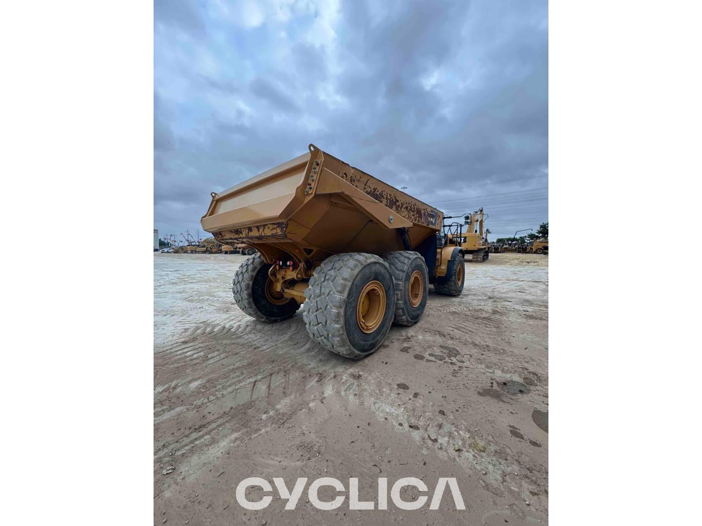 Dumpers y camiones articulados  745 3T602559 - 3