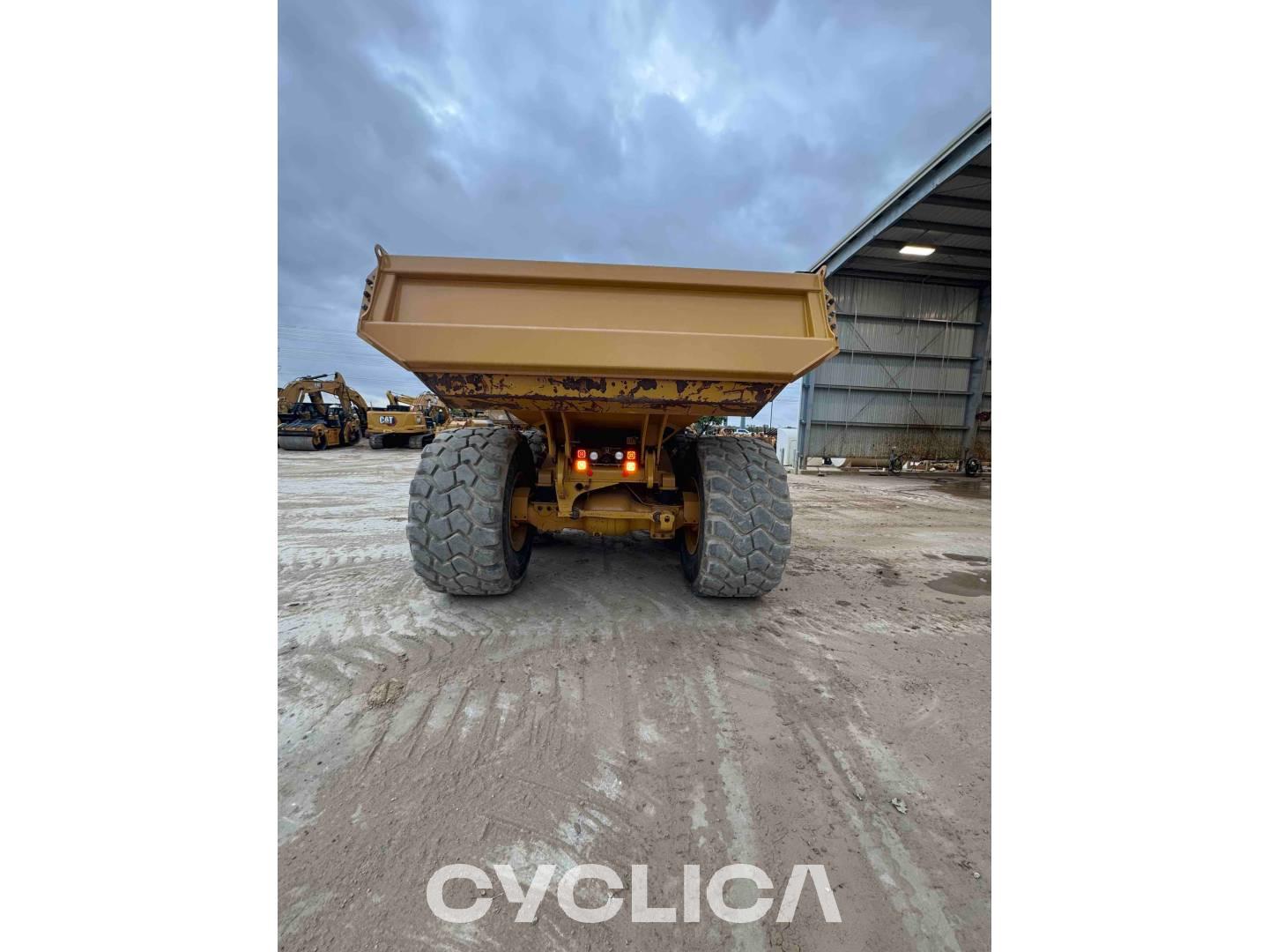 Dumpers y camiones articulados  745 3T602559 - 15