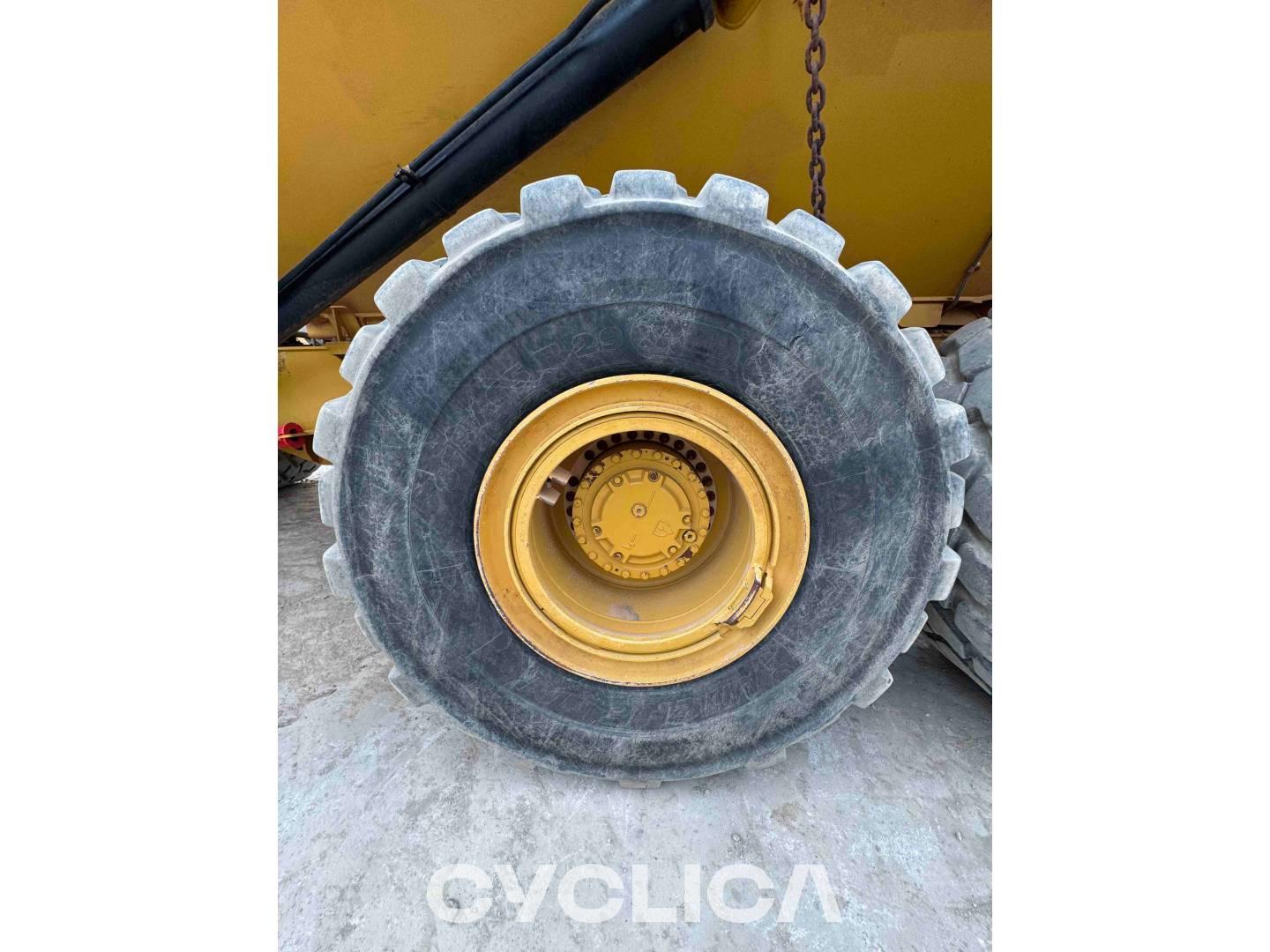 Dumpers y camiones articulados  745 3T602559 - 18