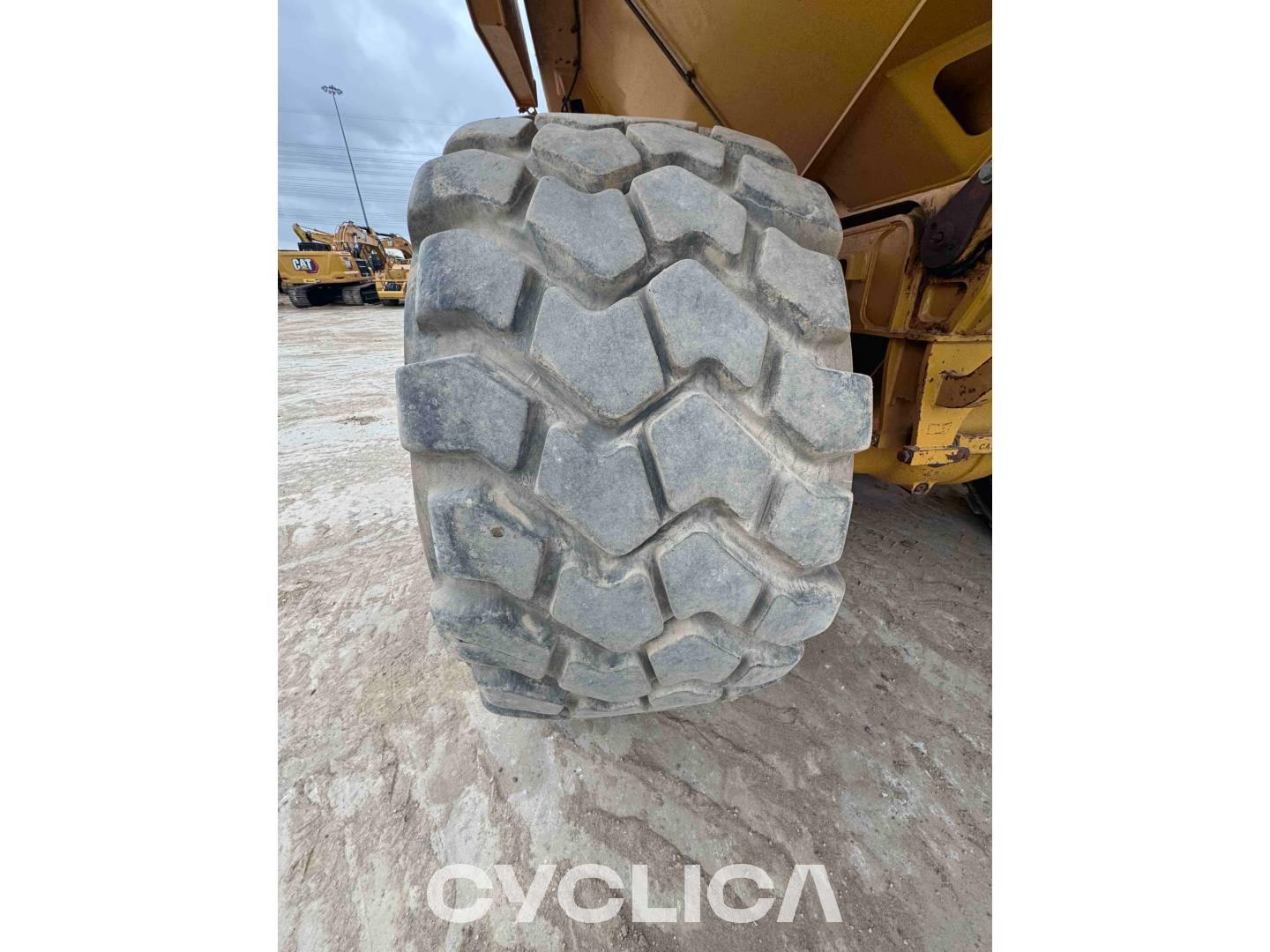 Dumpers y camiones articulados  745 3T602559 - 23