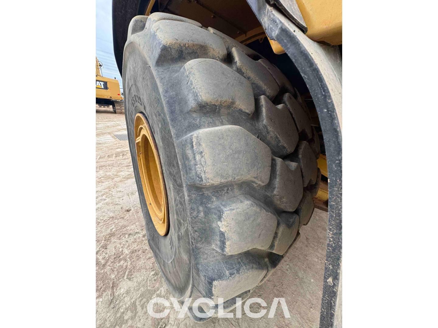 Dumpers y camiones articulados  745 3T602559 - 26