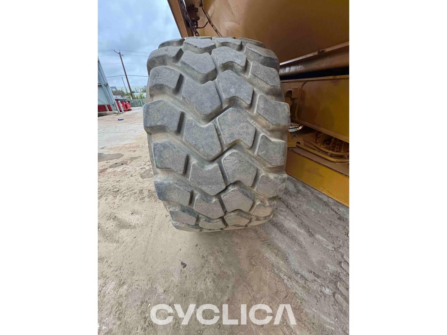 Dumpers y camiones articulados  745 3T602559 - 31