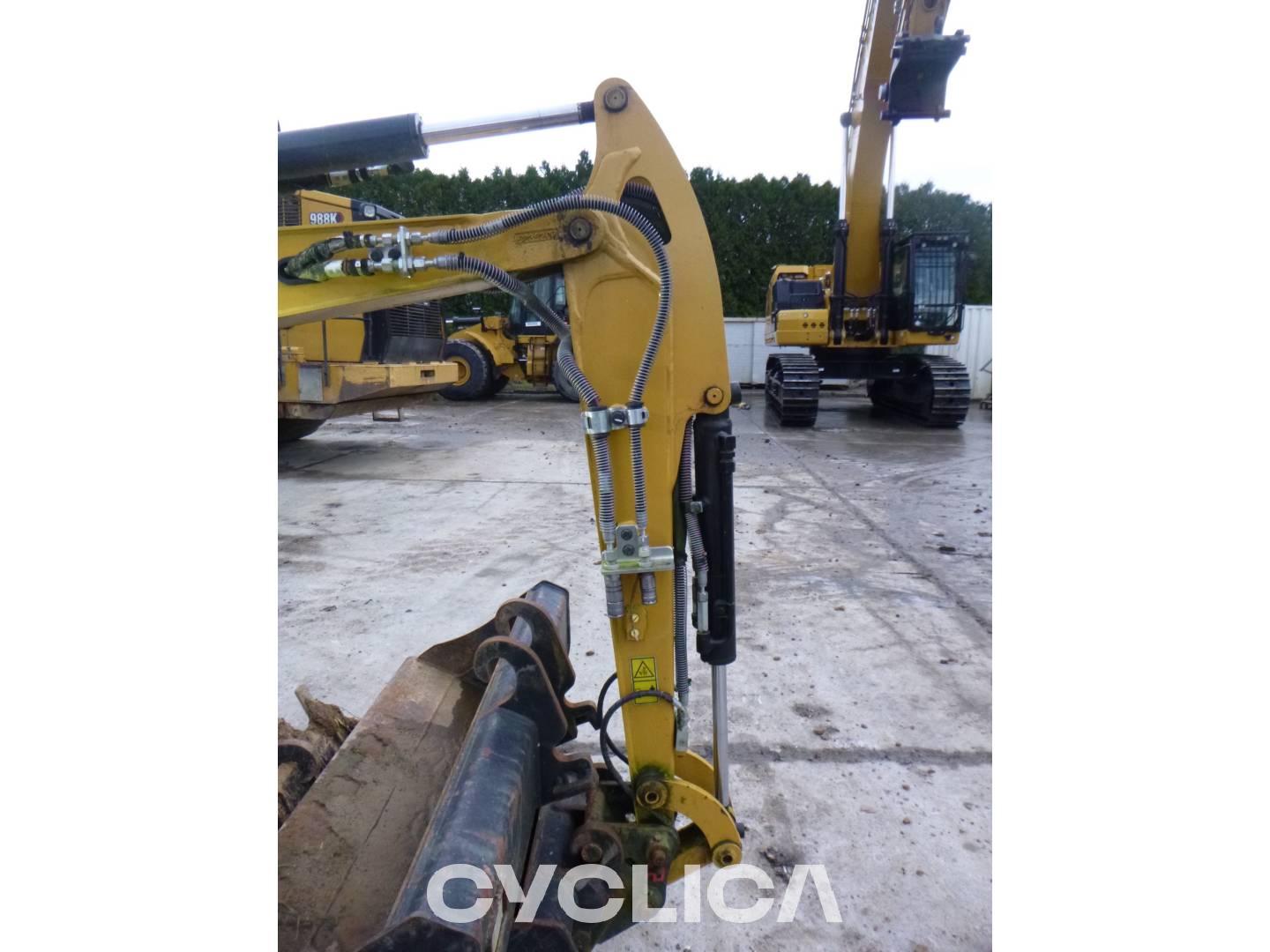 Crawler excavators  302-05CR RHM00768 - 18