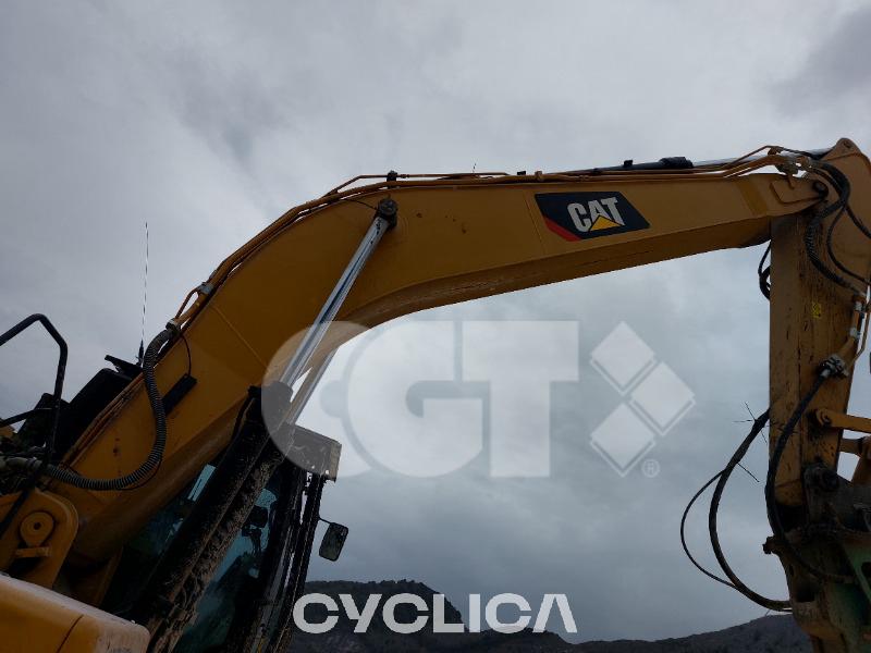 Crawler excavators  330 GC NDH00179 - 9