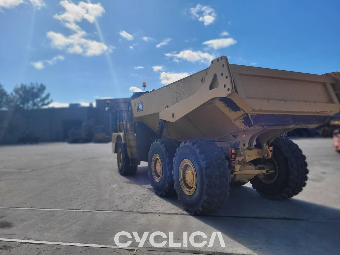 Dumpers and articulated trucks  730-04 3T301359 - 4