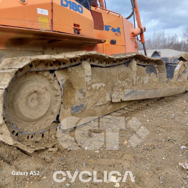 Bulldozers and crawler tractors  D180 ST00350### - 13