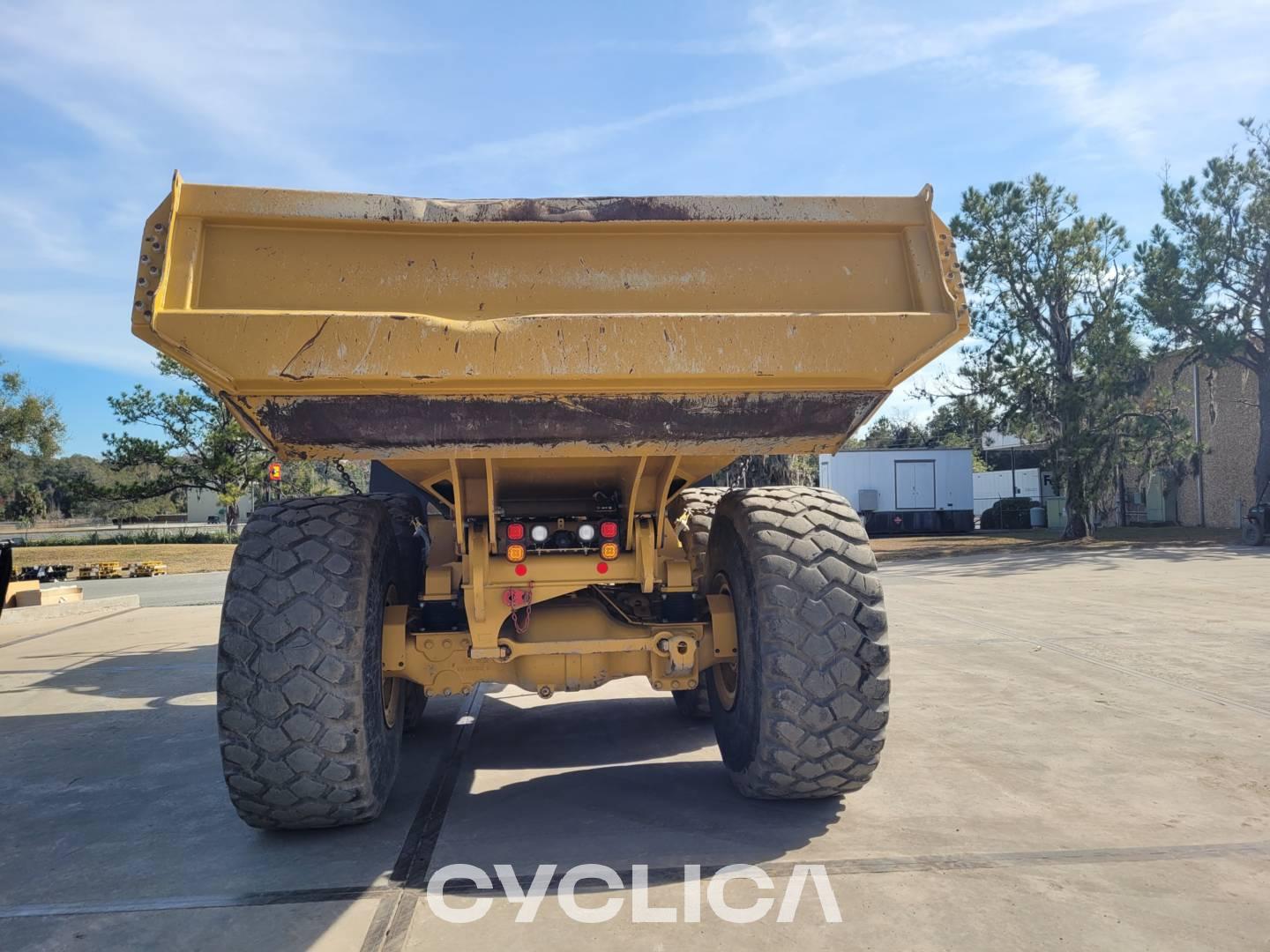 Dumpers and articulated trucks  740-04GC 3T800815 - 11