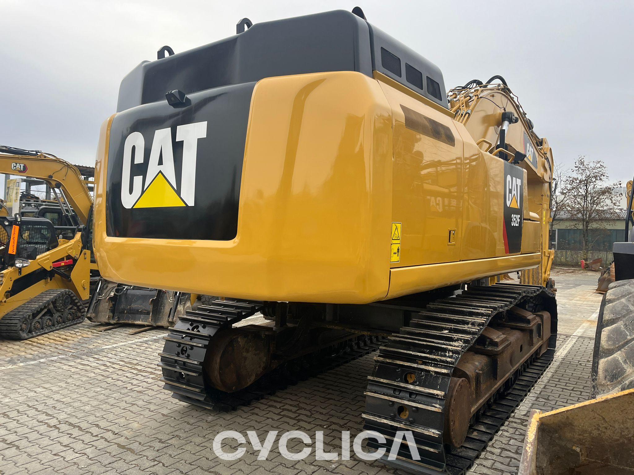 Crawler excavators  352FL NDC10024 - 3