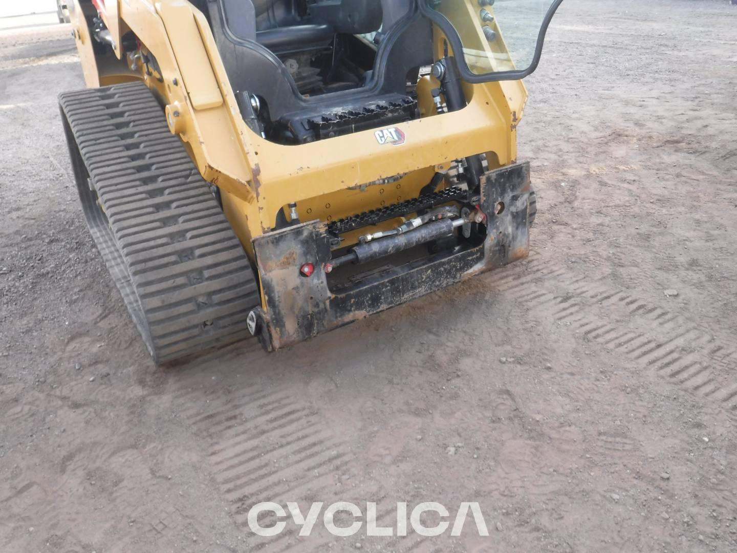 Skid steers  239D3 K5S01984 - 27