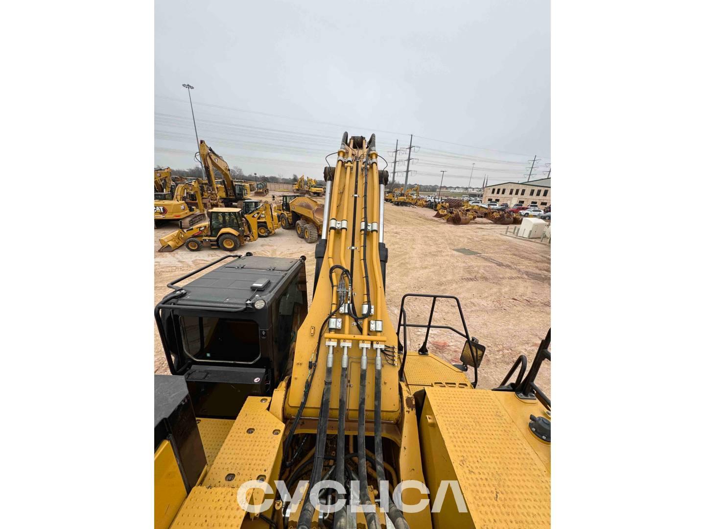 Crawler excavators  374-07 TNX00205 - 31