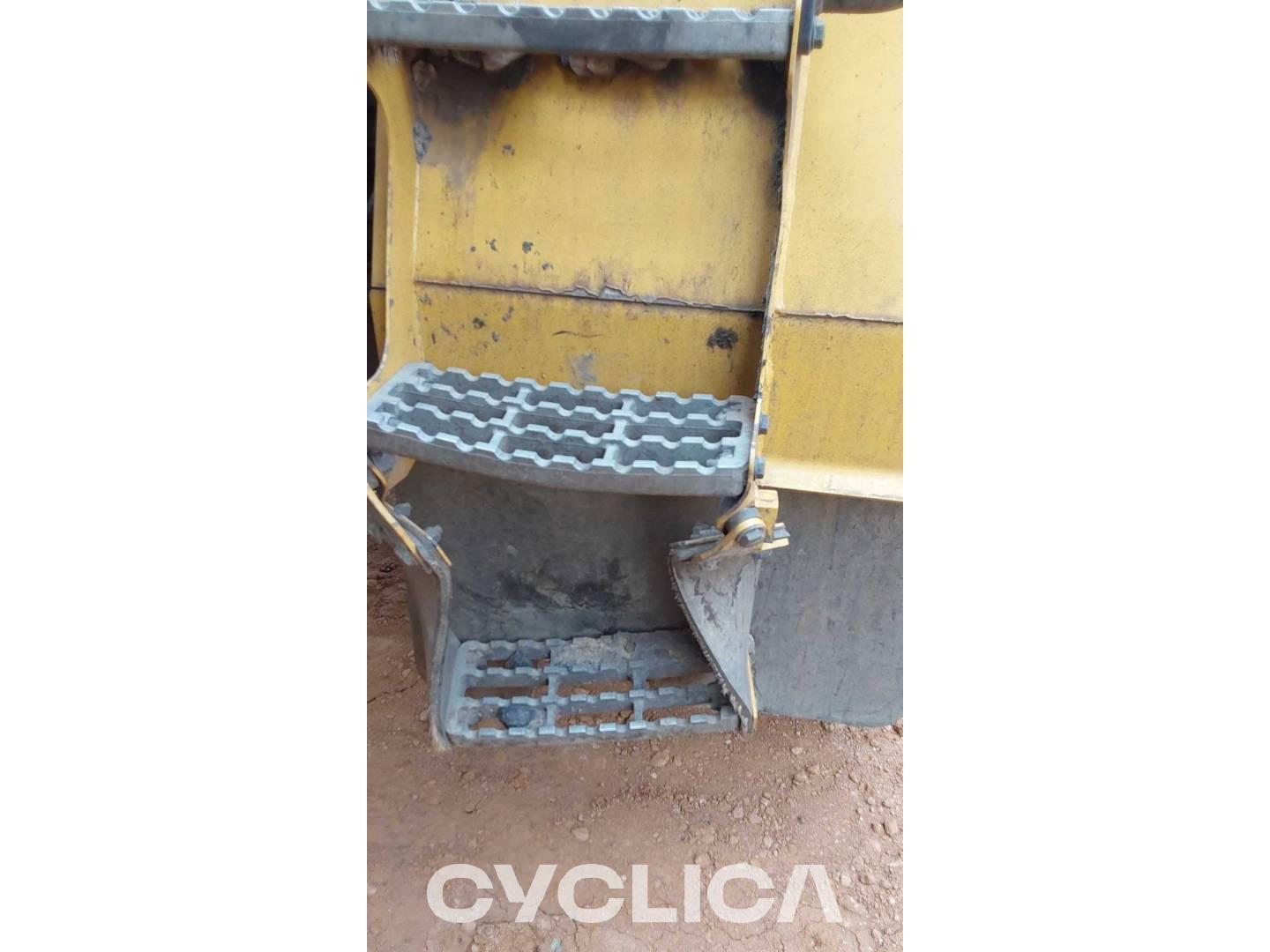 Dumper e autoarticolati  745 3F601418 - 12