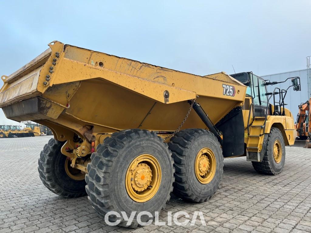 Dumper e autoarticolati  725 3T900461 - 5