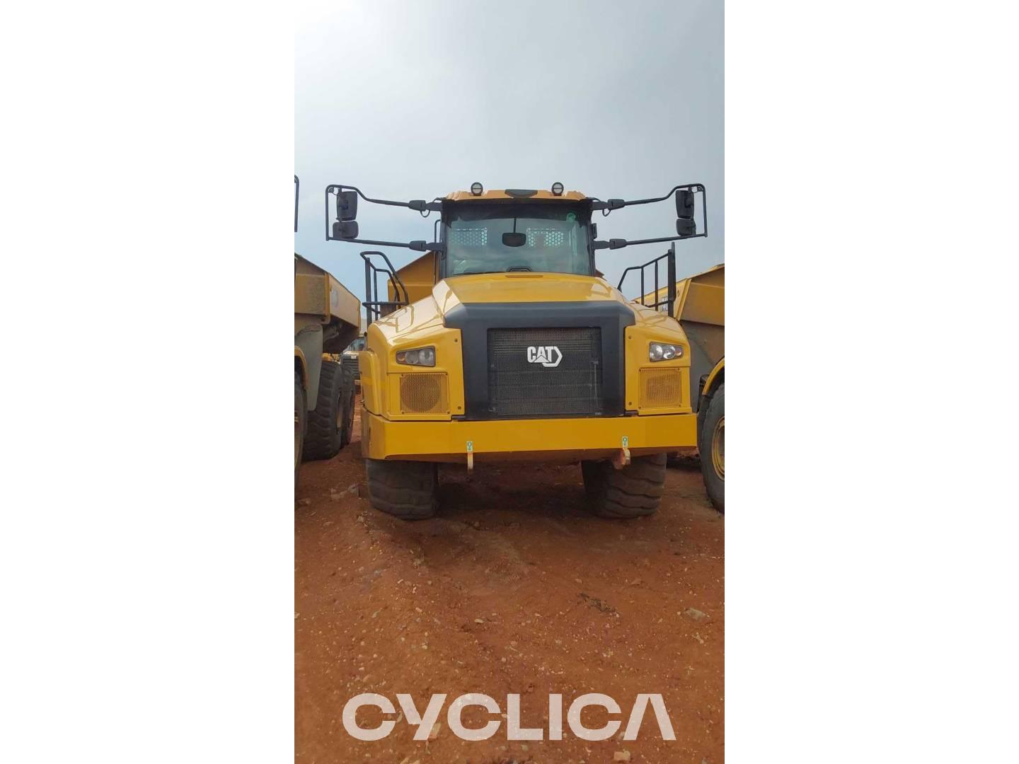 Dumpers e caminhões articulados  745 3F605638 - 1