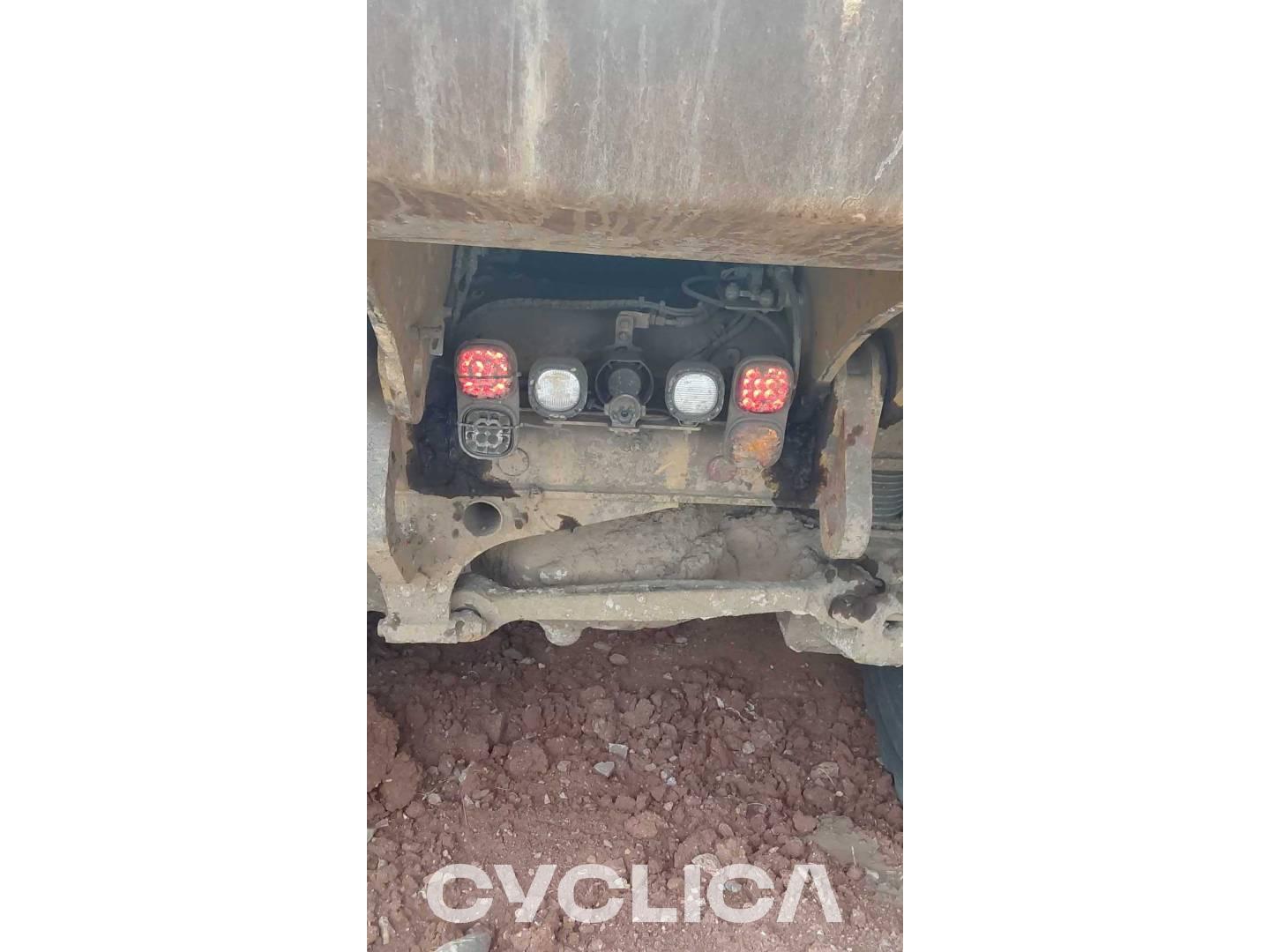 Dumpers e caminhões articulados  745 3F605636 - 13