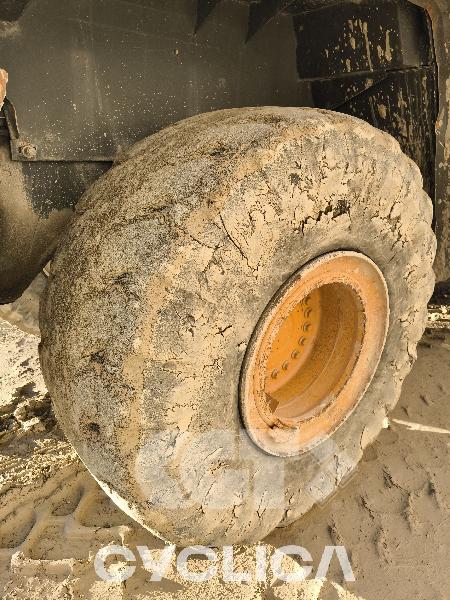 Wheel loaders  L576 15947 - 9