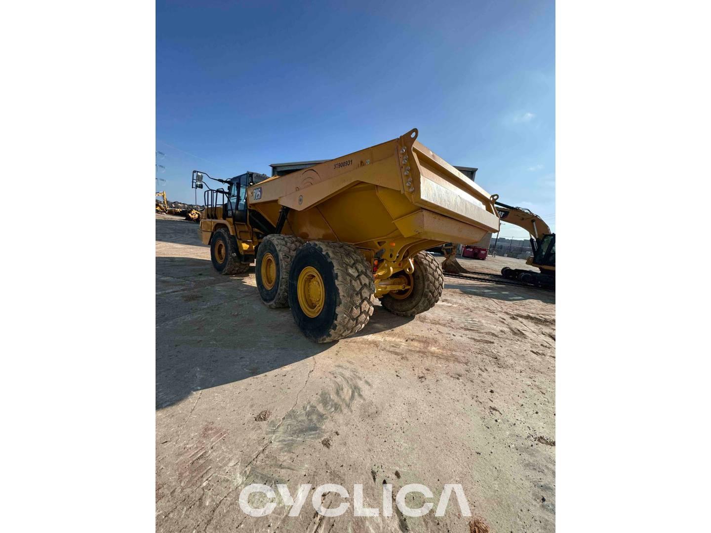 Dumpers e caminhões articulados  725 3T900931 - 5