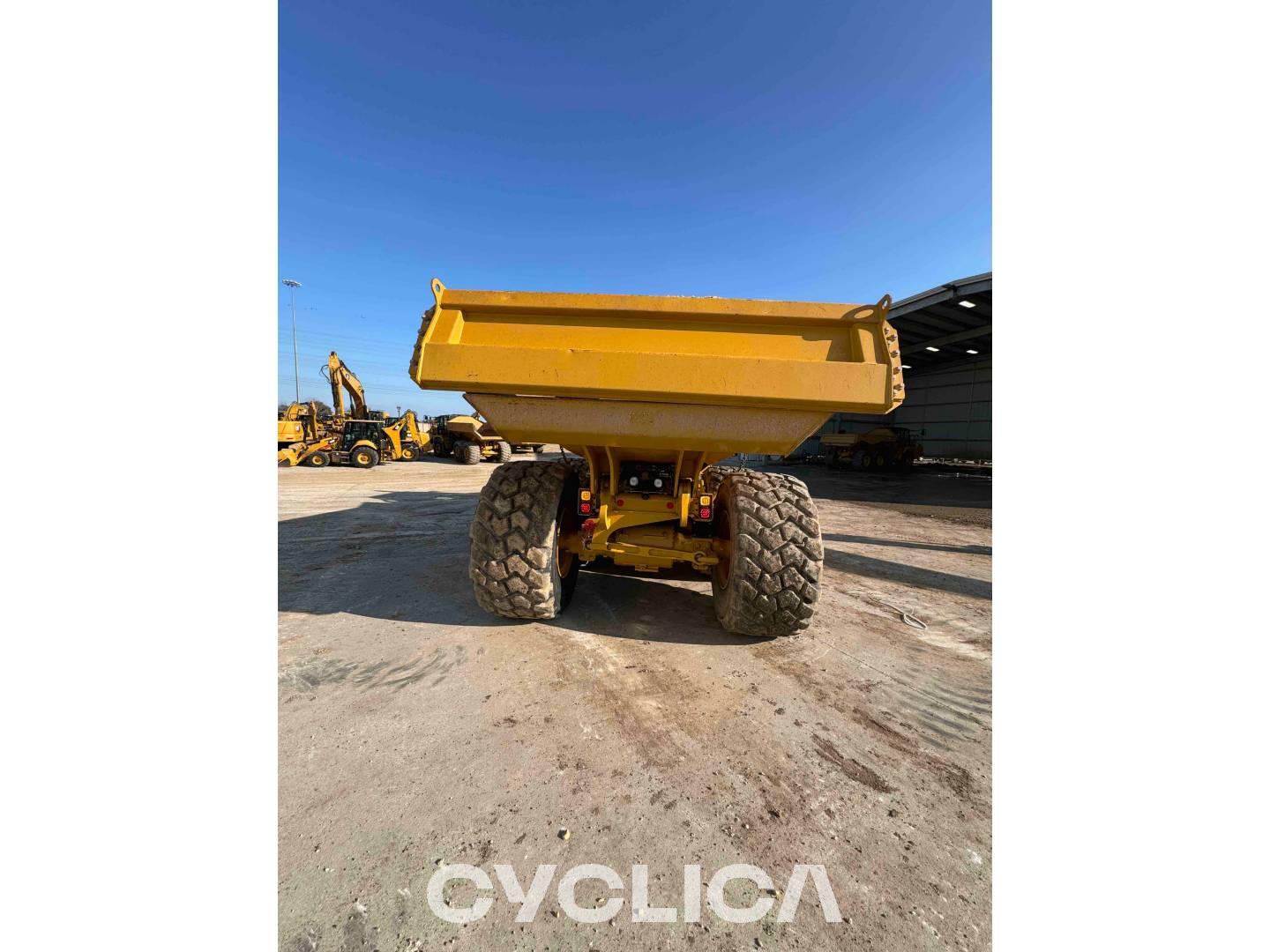 Dumpers and articulated trucks  725 3T900931 - 15