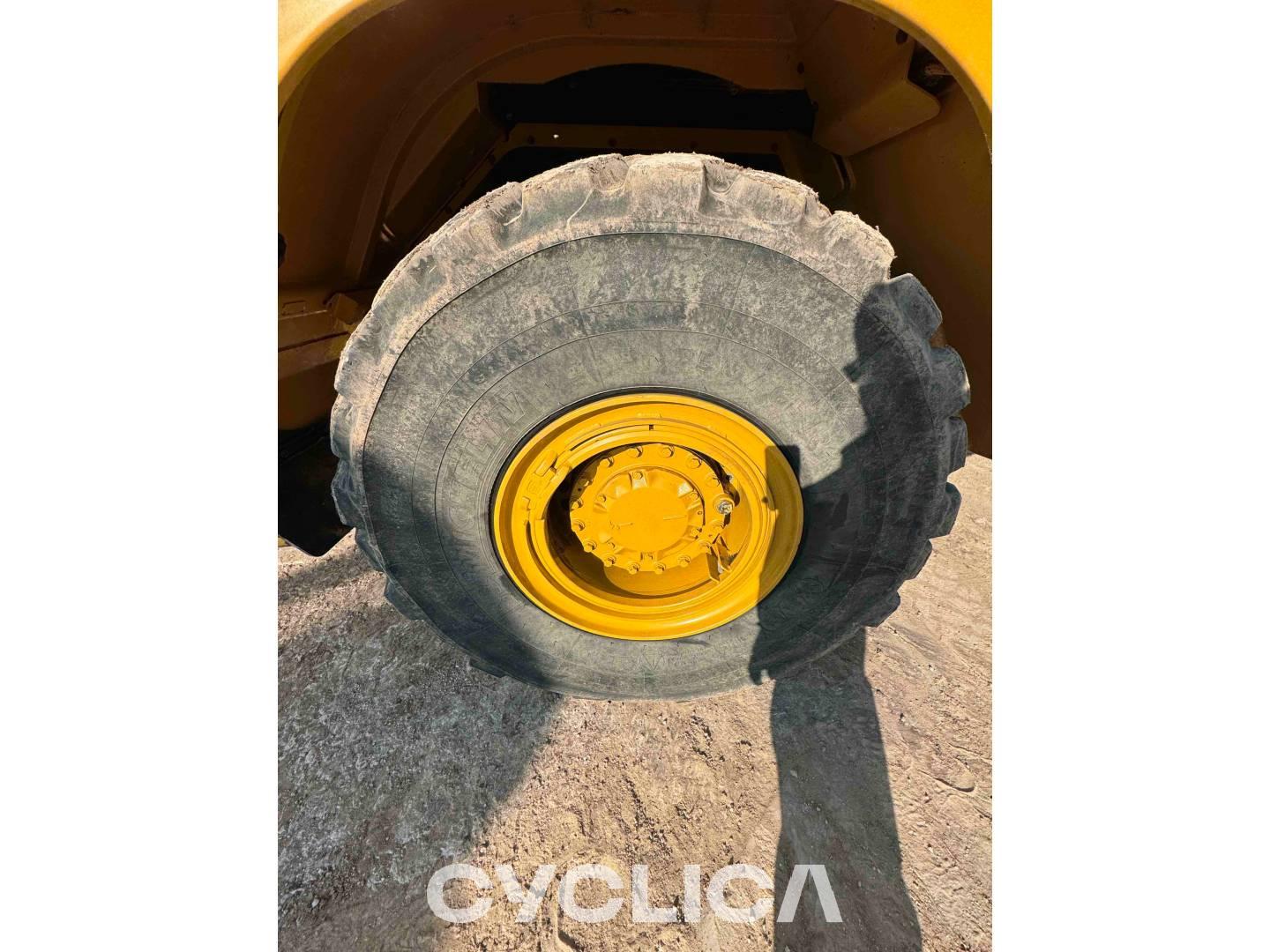 Dumpers y camiones articulados  725 3T900931 - 29