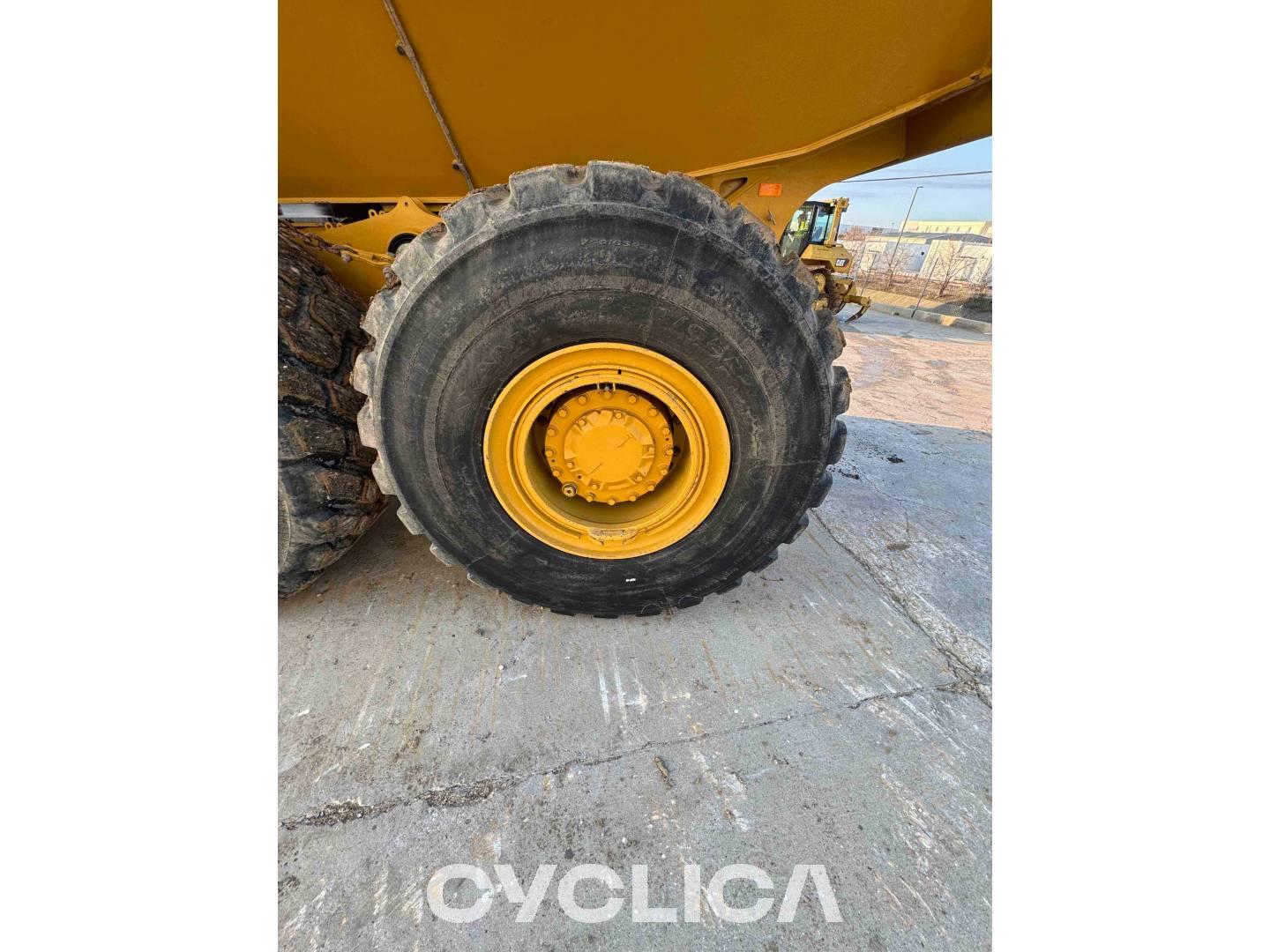 Dumpers y camiones articulados  725-04 3T900959 - 19