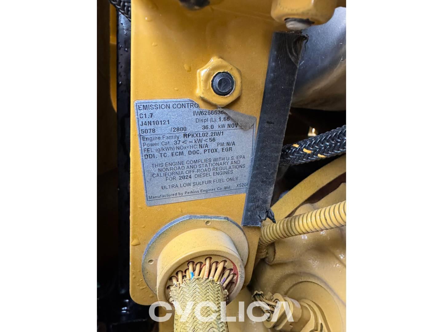 Crawler excavators  304-07 AN403608 - 9