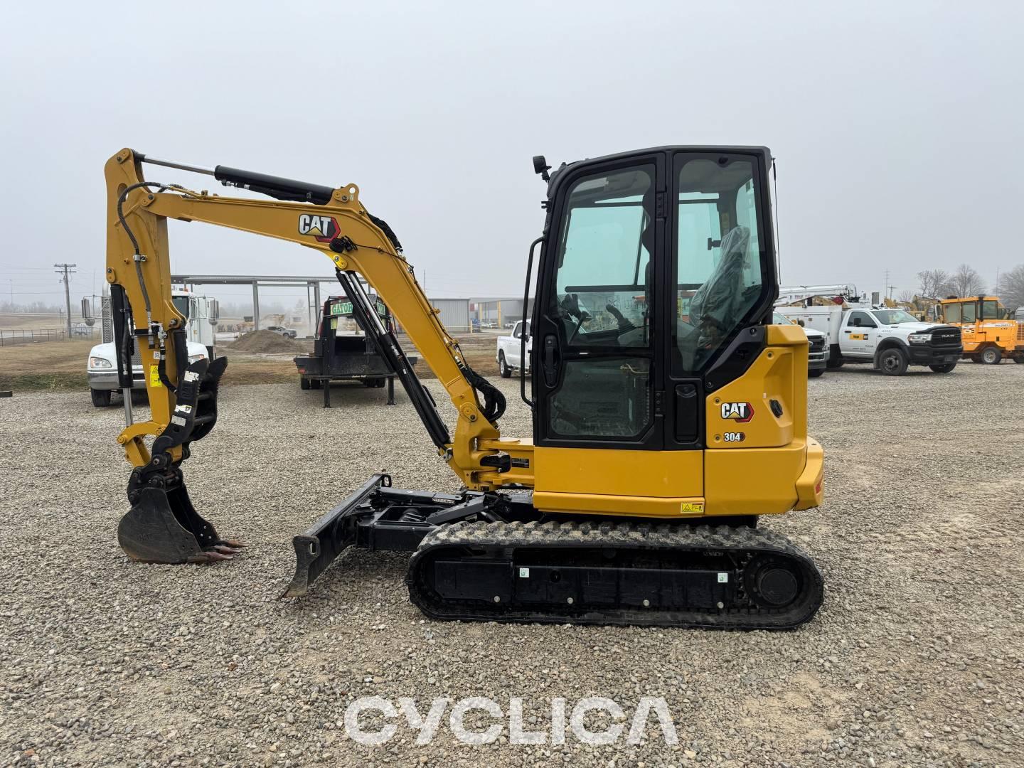 Crawler excavators  304-07 AN403608 - 10