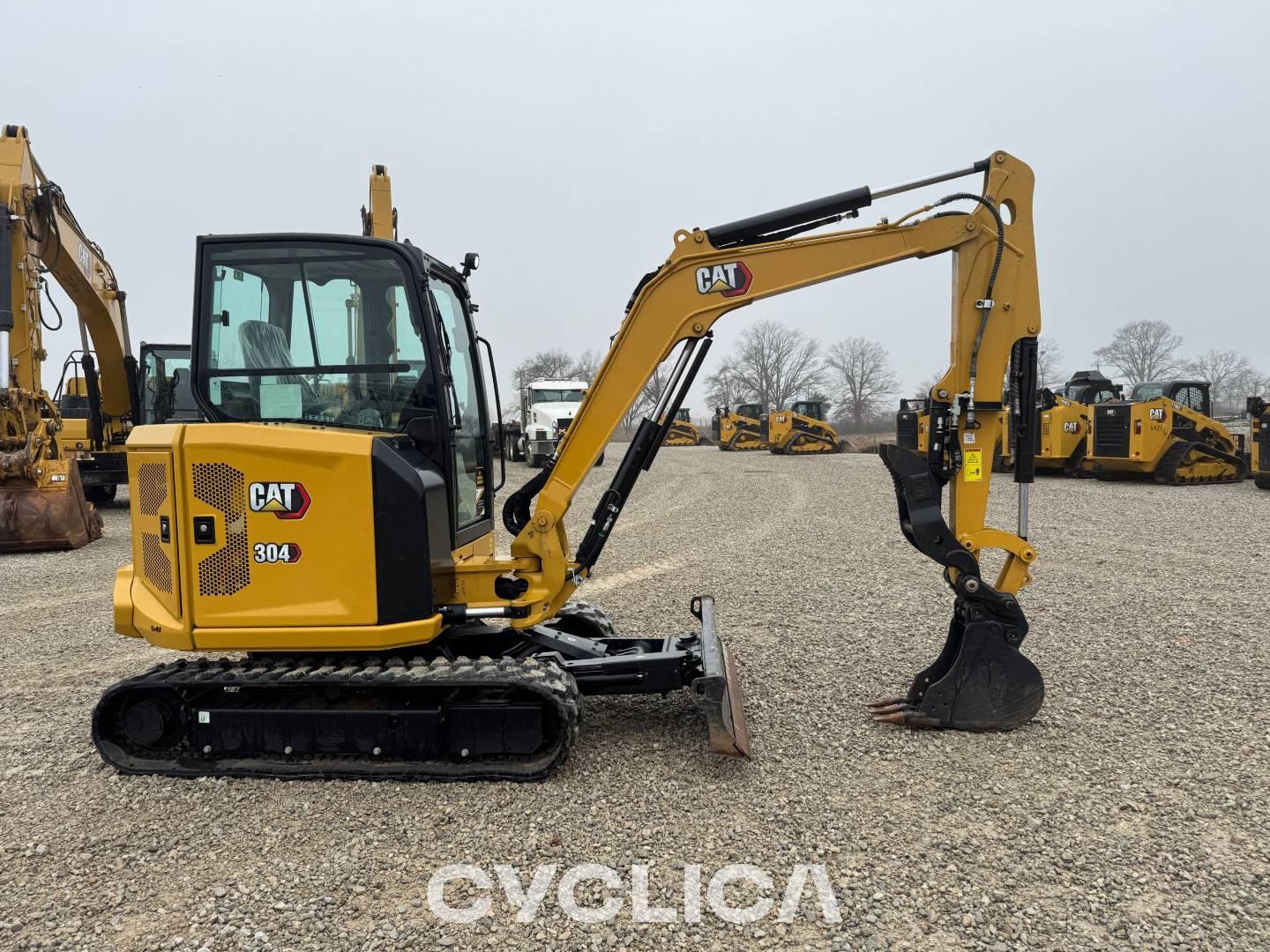 Crawler excavators  304-07 AN403608 - 12