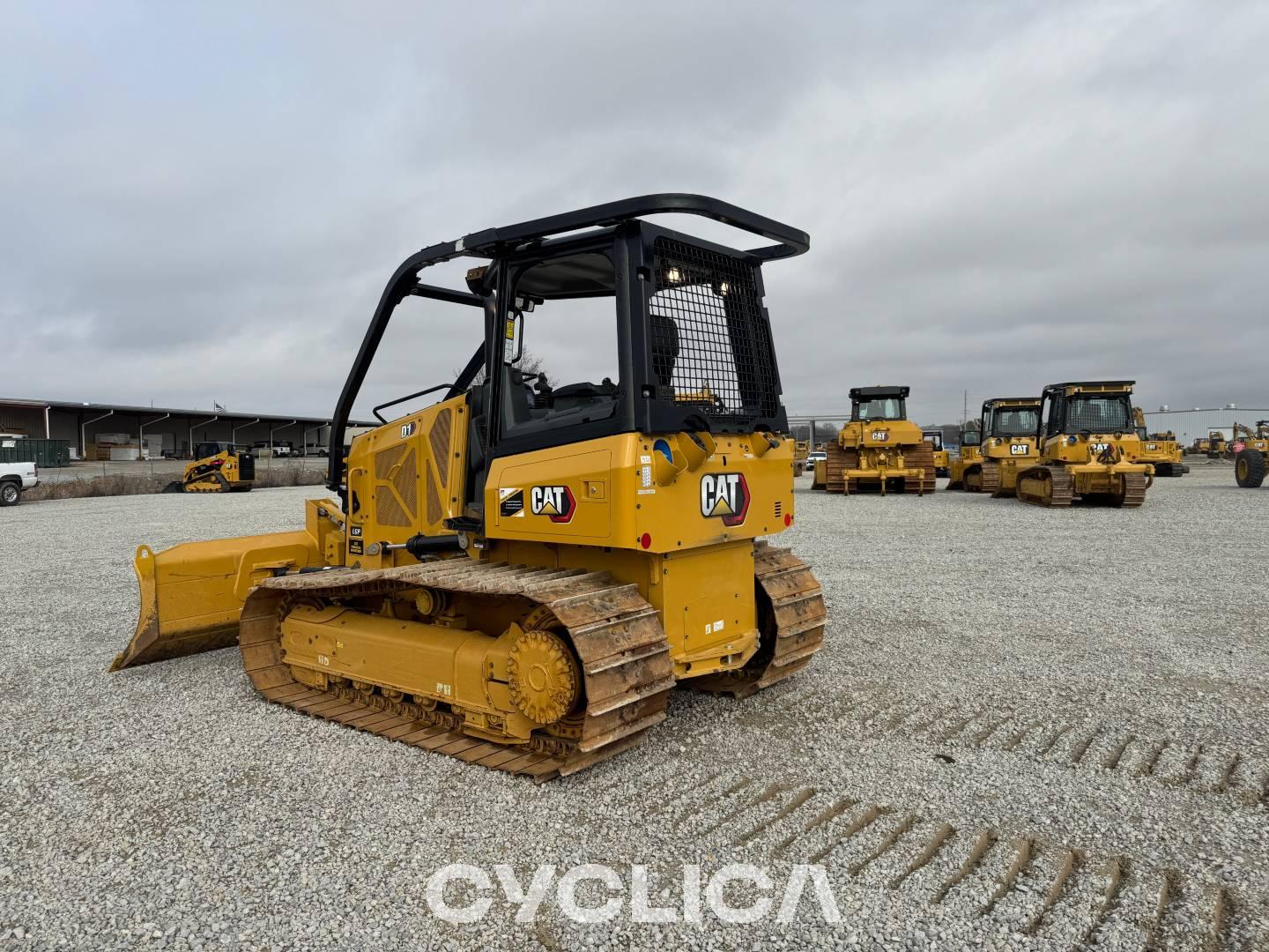 Bulldozers et tracteurs à chenilles  D1-12LGP XKL04410 - 5