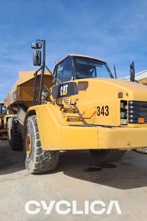 Dumpers and articulated trucks 740 B1P02780